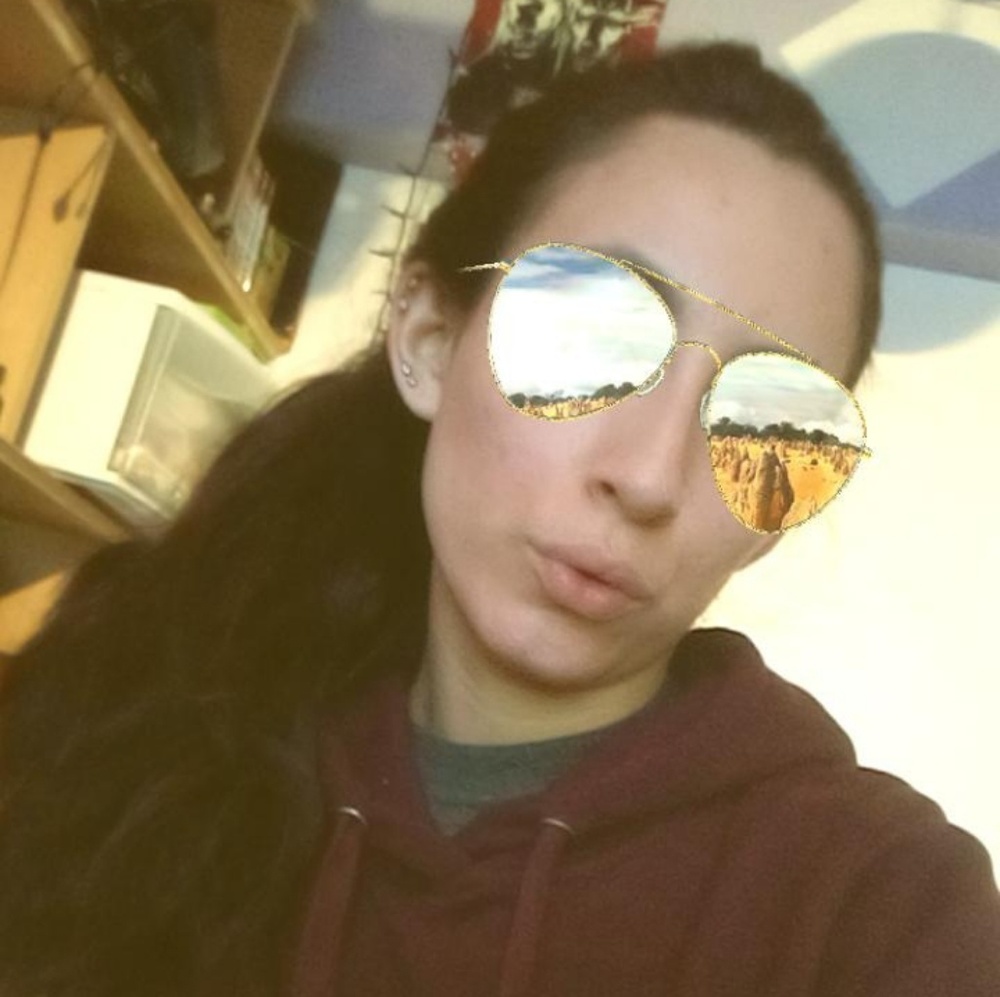 Meet your Posher, Crystal